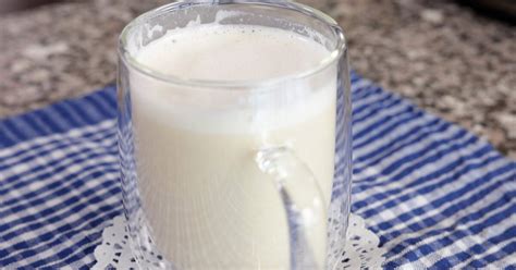 How to make soy milk (Duyu: 두유) .